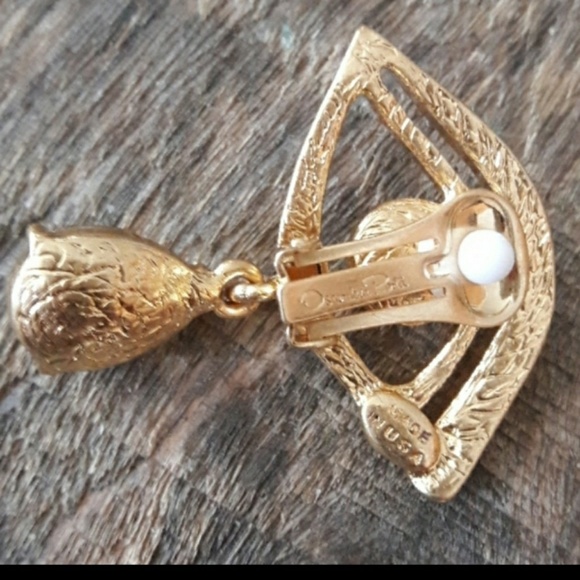 Oscar de la Renta Pave Crystal Eye Earrings - Picture 2 of 6